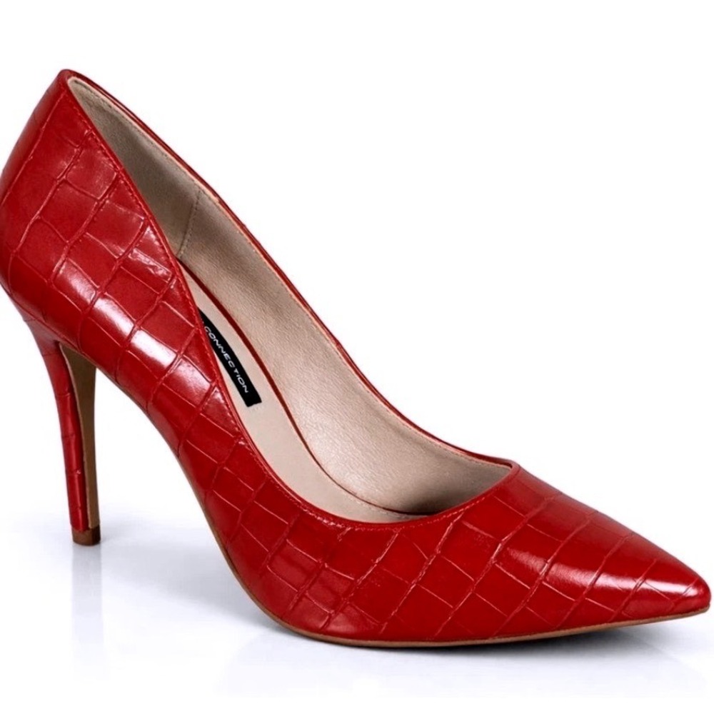 French Connection red croc-embossed pointed-toe pumps NIB size 7 Red